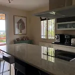 Alojamento de Acomodação e Pequeno-almoço La Victoria Auvergne 3*