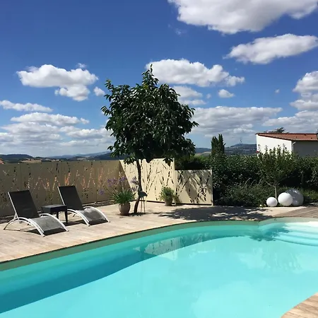 La Victoria Auvergne 3*