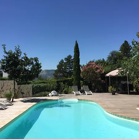 La Victoria Auvergne Bed & Breakfast *