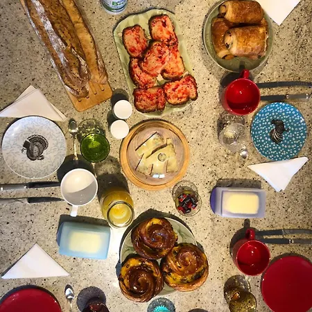 La Victoria Auvergne Bed & Breakfast