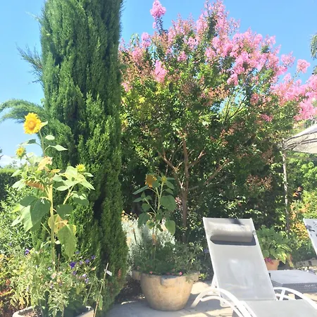 La Victoria Auvergne Bed & Breakfast 3*